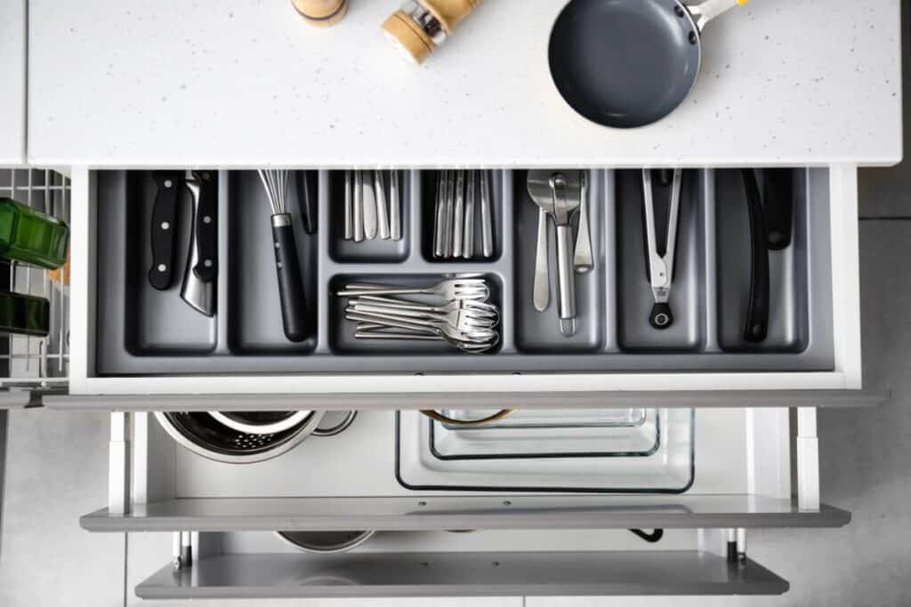 Drawer organizer
